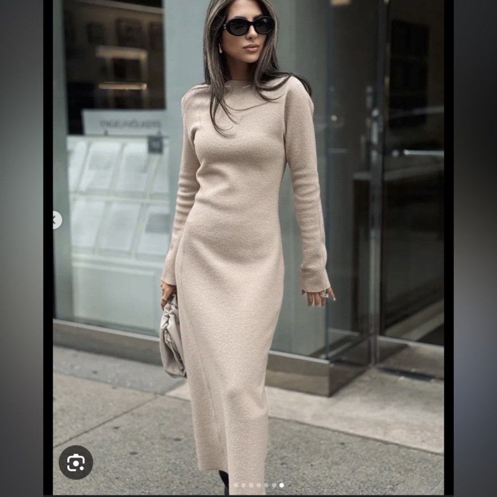 Zara Boucle Wool dress in Cream Size M